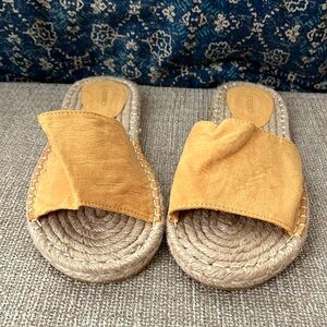 Forever 21 yellow sandals, size 7 brand new